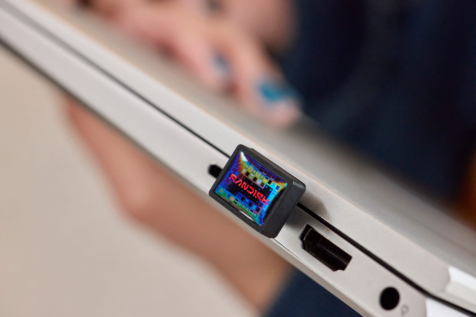 Sandisk introduce en Chile unidad flash USB-C de 1 TB con arquitectura ...