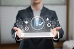 Agentes inteligentes: la virtualización del 70 % de los trámites impulsa una nueva era de experiencias digitales más humanas