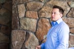 xAI de Elon Musk demanda a Apple y OpenAI por monopolio de la IA