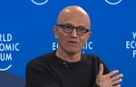 Satya Nadella, CEO de Microsoft: «Advierte sobre riesgos de burbuja en la IA sin una adopción industrial global»