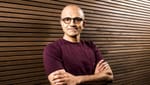 Satya Nadella plantea que la ventaja en IA dependerá del aprendizaje propio