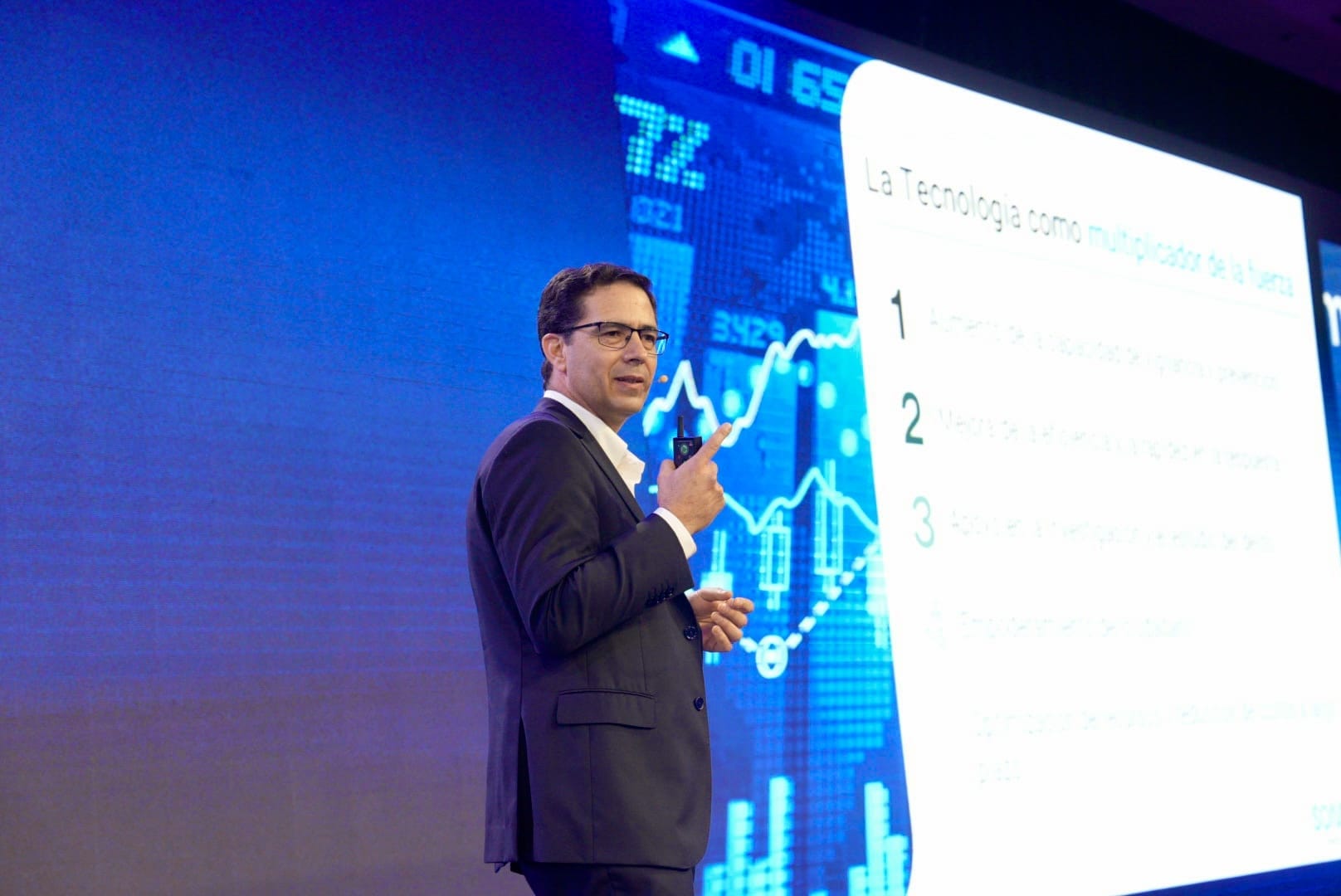 Tecnología y seguridad ciudadana: la visión de SONDA en el Summit País Digital 2025