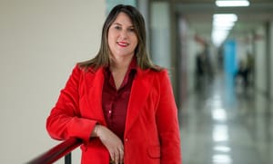 Liderazgo femenino en puestos de alta dirección, por Lilian San Martín Medina de la Facultad de Ingeniería UNAB