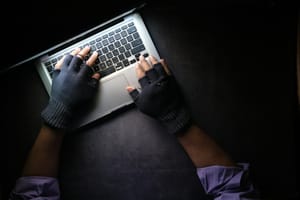 ESET descubre campaña de phishing que explota vulnerabilidad zero-day en WinRAR para robar información