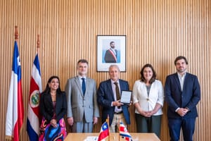 Chile y Costa Rica sellan importante acuerdo en inteligencia artificial