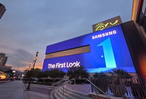 Samsung inició su presencia en CES 2026 con campaña visual en Las Vegas