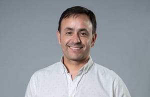 Cómo prevenir las estafas turísticas por Internet durante las vacaciones, por Luis Alcayaga de Flow