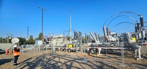 Hitachi Energy fortalece la resiliencia de la red eléctrica del Gran Santiago con solución móvil de Grid-eXpand