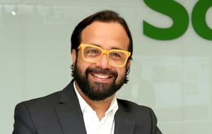 La próxima frontera de la inteligencia artificial está en cómo la hacemos funcionar, por Juan Mejía de Schneider Electric
