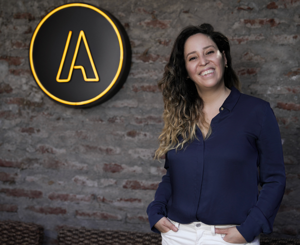 La emprendedora Madeleine Valderrama lleva Bruna by Altum Lab a Silicon Valley