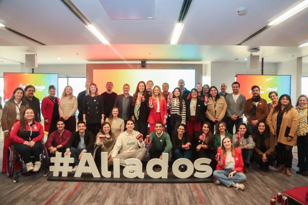 Más de 60 organizaciones analizan el rol de la IA en la sustentabilidad junto a Coca-Cola Chile