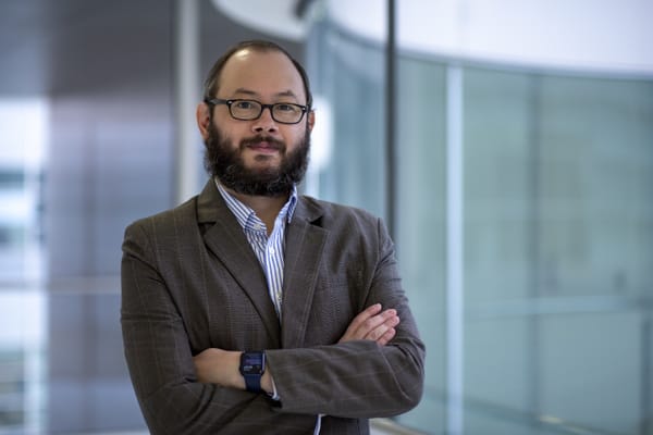 Gemelos Digitales y Agentes Inteligentes: La Evolución de la IA en 2025