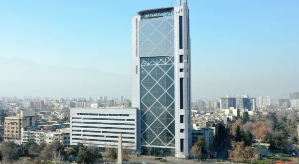 Telefónica Móviles Chile fortalece su liquidez con crédito de $371 mil millones acordado con el Grupo Telefónica