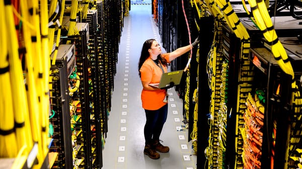 Amazon invertirá USD 20.000 millones en Pensilvania en su apuesta por la IA, sostenibilidad y empleos locales