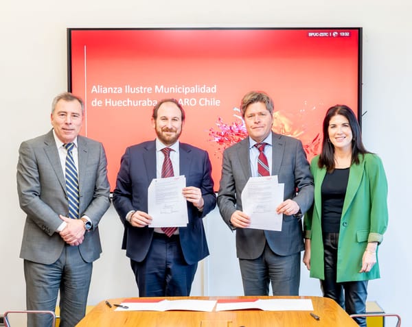Claro Chile y Municipalidad de Huechuraba firman alianza para impulsar conectividad, seguridad y capacitación digital