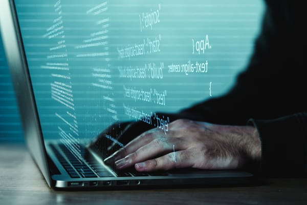Kaspersky descubre el troyano Efimer, que ataca organizaciones mediante phishing con amenazas legales