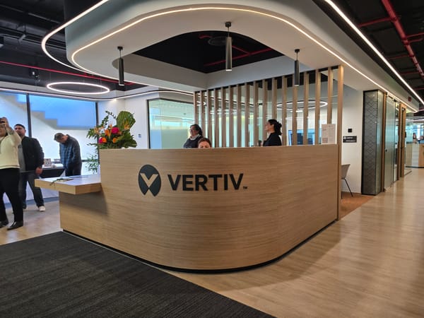 Vertiv compra Waylay NV para clientes B2B: uptime, energía y gestión con IA generativa
