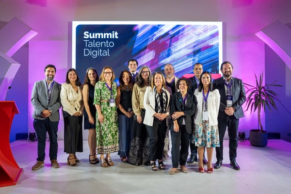 Talento Digital para Chile celebra nueva etapa con foco en productividad, talento avanzado y exportación de servicios