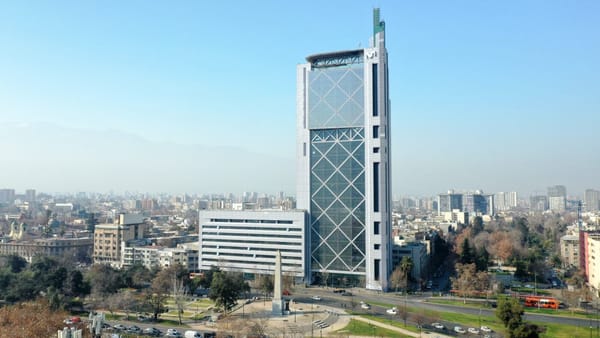 América Móvil y Entel concluyen acuerdo no vinculante en el contexto del proceso de venta de activos de Telefónica en Chile