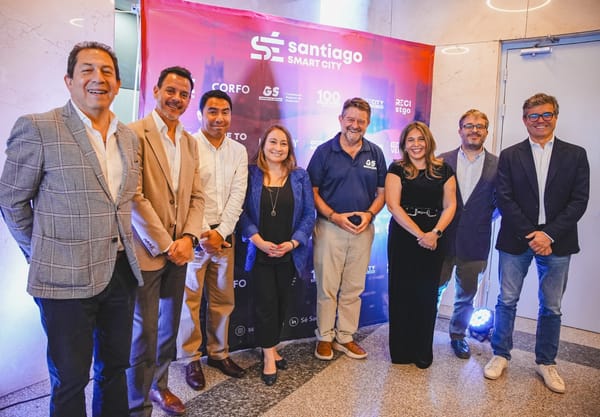 Entel Digital firma alianza con Sé Santiago para impulsar comunas inteligentes