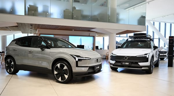 Volvo cierra un año histórico y lidera la transición eléctrica en Chile