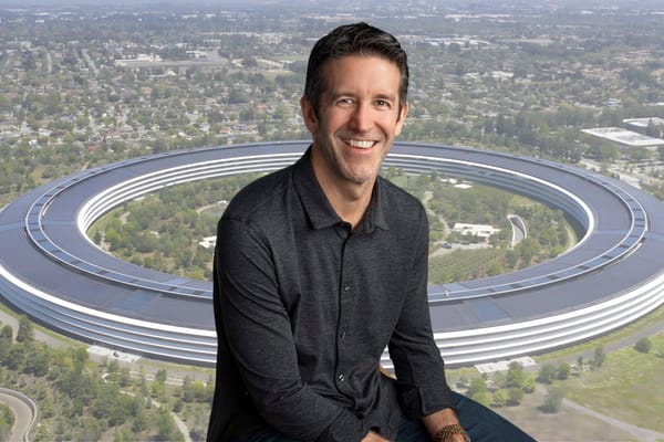 Apple releva a Tim Cook de la dirección ejecutiva y nombra a John Ternus como próximo CEO