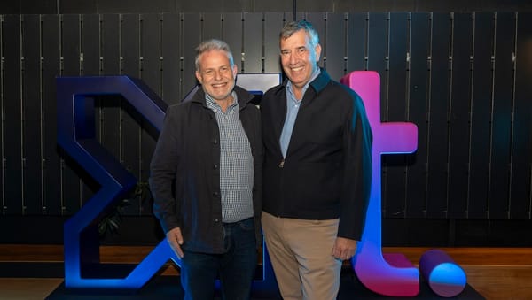 Transbank y Pluxee anuncian alianza para potenciar comercios de todo Chile