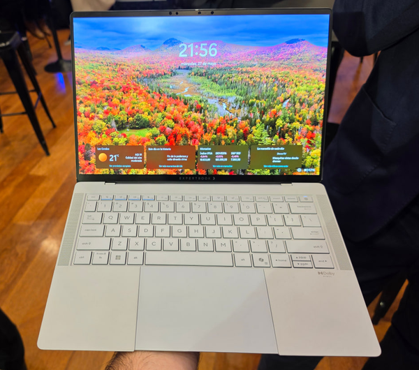 ASUS ExpertBook Ultra llega a Chile con foco en seguridad, resistencia y diseño ultraliviano
