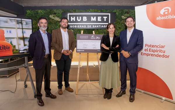 Abastible y Hub Metropolitano firman alianza para impulsar encadenamiento productivo entre pymes y grandes empresas