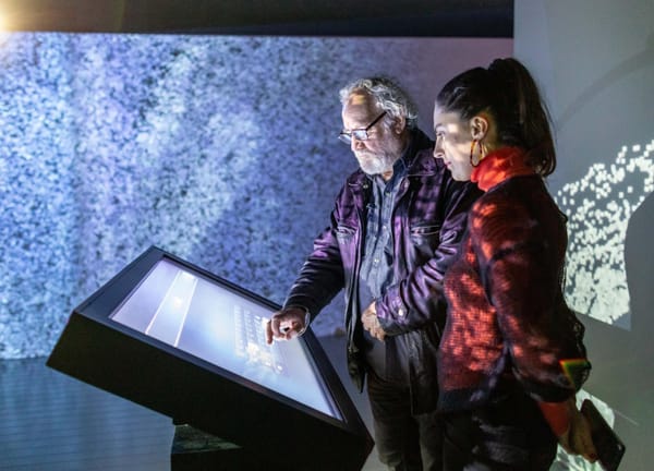 Centro Cultural La Moneda reinterpreta 20 años de exposiciones con IA y equipos Lenovo