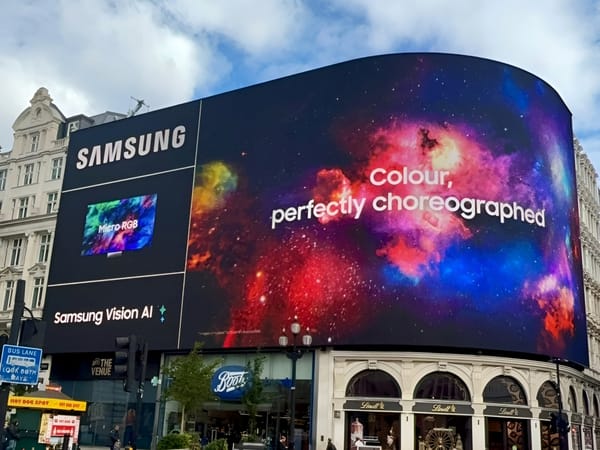 Samsung activa campaña global para Micro RGB en pantallas exteriores icónicas