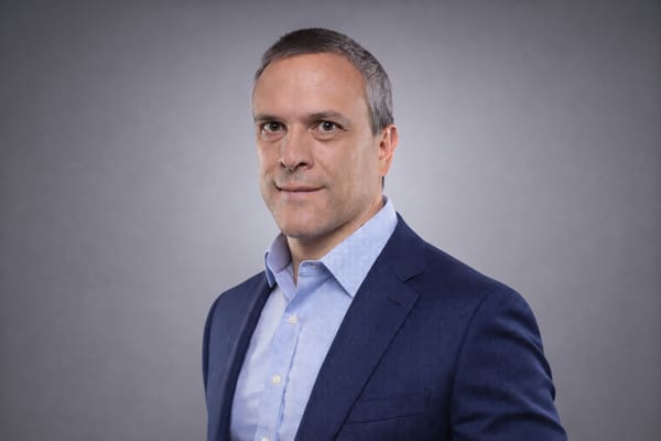 Soberanía digital: El nuevo desafío para la competitividad de Chile, por Francisco Basoalto, managing director de Equinix Chile