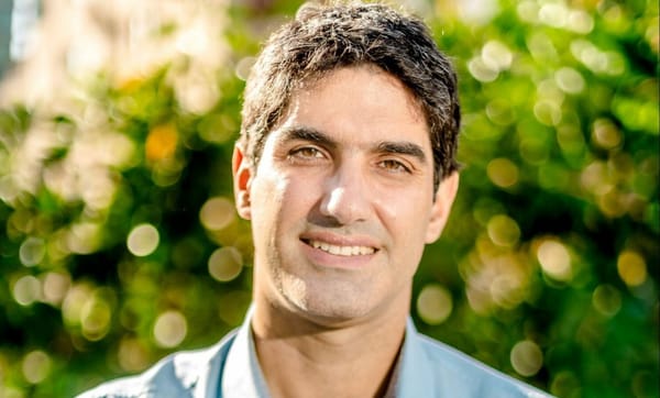 Chile necesita una estrategia nacional de IA fundacional, por Aaron Cassorla, CEO y Co-Fundador de Omnix