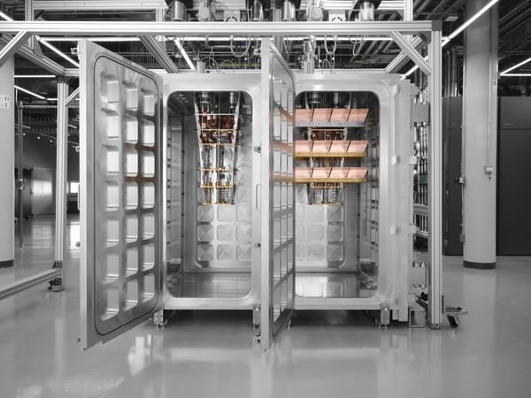 IBM conecta dos módulos criogénicos en su ruta hacia la computación cuántica tolerante a fallos