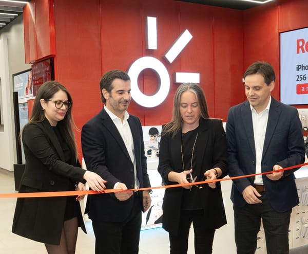 Claro avanza en la transformación de su red comercial con 37 nuevas tiendas y 100 remodelaciones