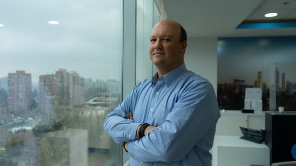 Cárceles Conectadas: Un ecosistema tecnológico para una seguridad penitenciaria inteligente", por Giorgio Cuneo, Country Manager de Motorola Solutions Chile