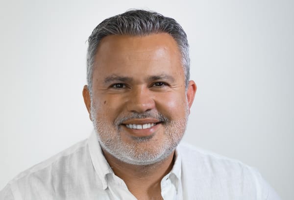 Cuando el currículum ya no alcanza: El desafío de construir una marca personal, por Ariel Jeria Gerente general de Rompecabeza
