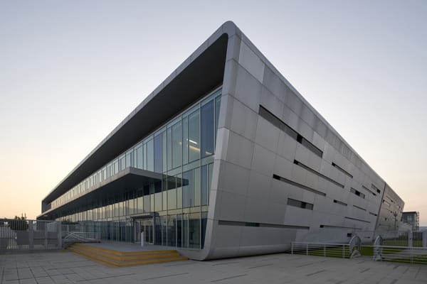 Equinix lanza centros de innovación para acelerar el despliegue de infraestructura de IA empresarial