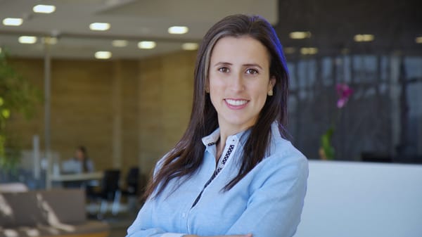 ¿Cómo construir una reputación cuando los mitos llegan antes que la marca?, por Jéssica Braga directora de Comunicación de Ascenty