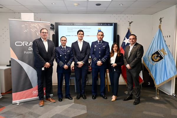 FACH y Oracle sellan alianza para capacitar y certificar personal en IA y gestión de datos